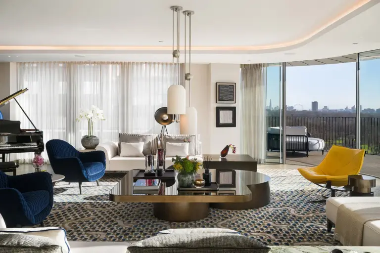 3ce28f69-b55c-44f9-b96c-53c91040.format-webp